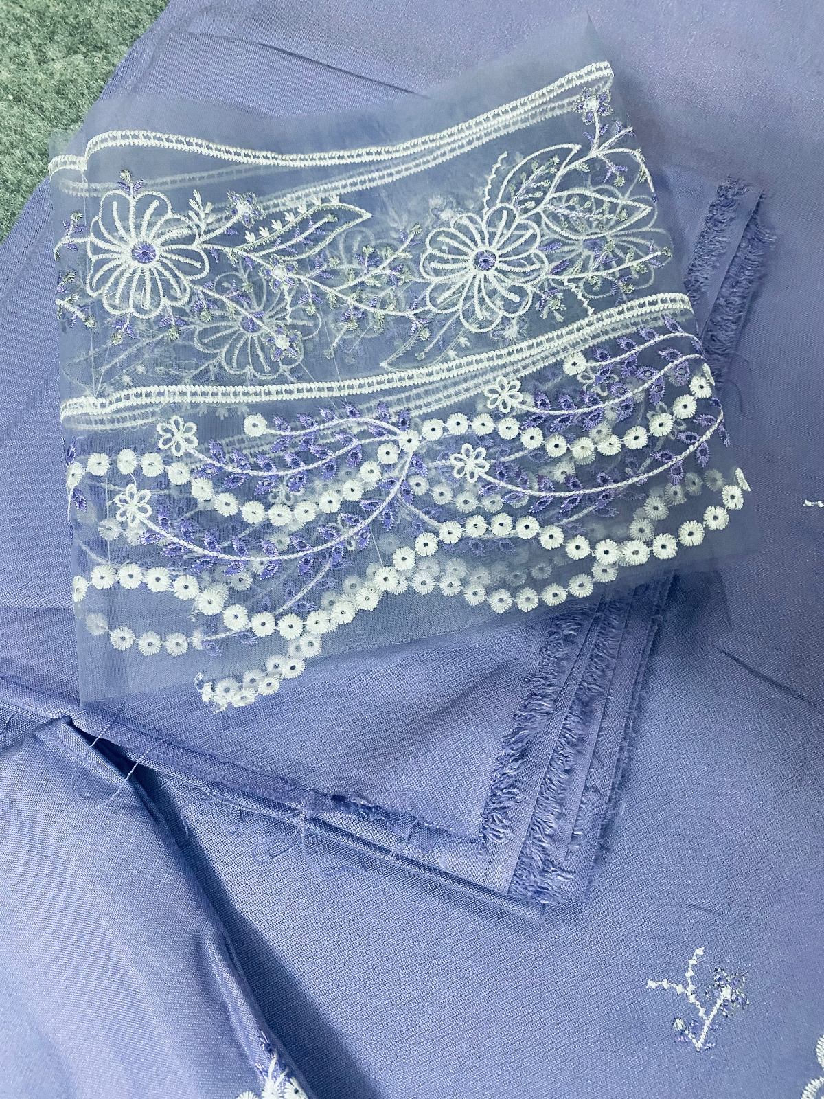 Luxury Dhanak 3 Piece Suit — photo 4