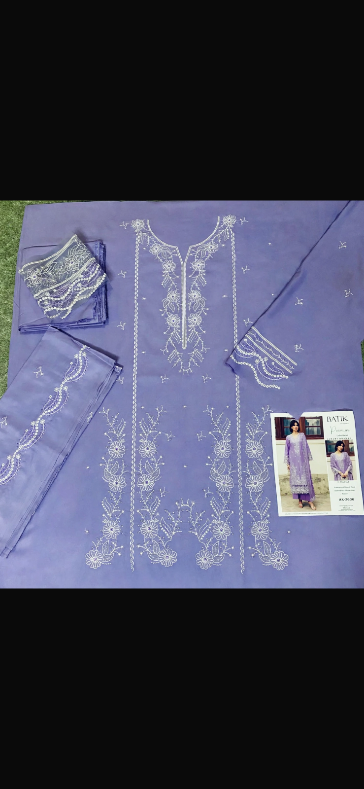Luxury Dhanak 3 Piece Suit — photo 3