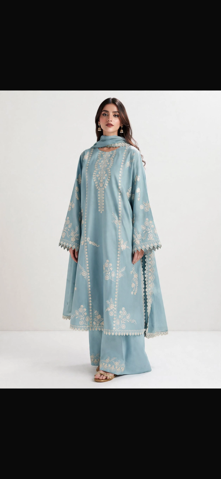 Luxury Embroidered Dhanak 3 Piece Suit — photo 1